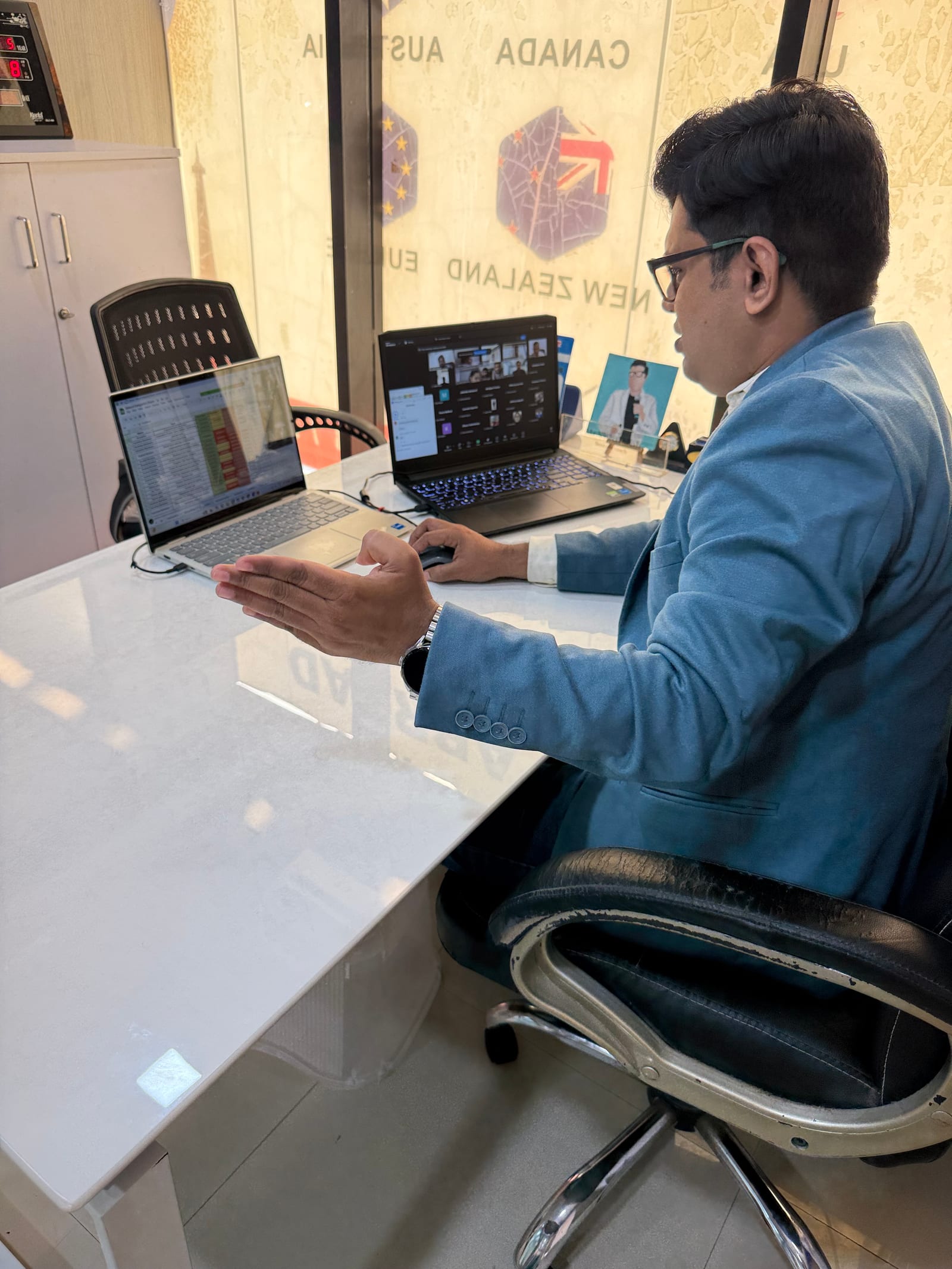 Vishal Shah explaining a practical business framework online